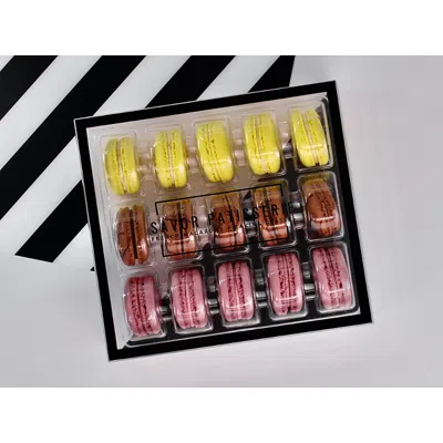 SAVOR PATISSERIE FRENCH MACARONS, 15 PIECE