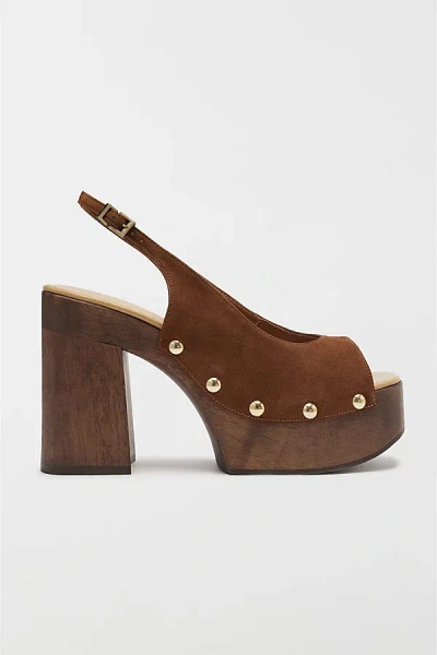 SCHUTZ ROSE SLING CLOG SANDAL IN CARAMEL COFFEE, WOMEN'S AT URBAN OUTFITTERS