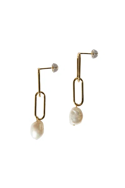 SEREE WOMEN'S WHITE CARLA PEARL DROP EARRINGS