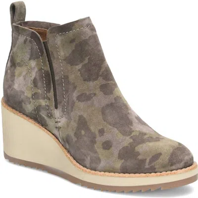 SÖFFT WOMEN'S EMEREE WATERPROOF WEDGE BOOTIE IN OLIVE CAMO