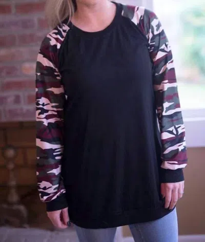SHIRLEY STONE CAMO RAGLAN TOP IN BLACK