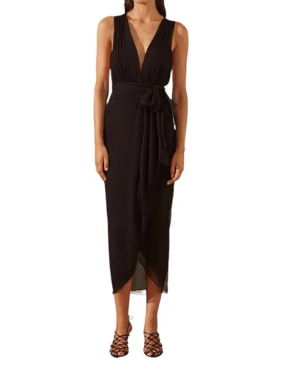 SHONA JOY ISOLA PLUNGED CROSS BACK MIDI DRESS IN BLACK
