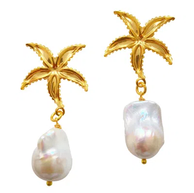 SMILLA BRAV WOMEN'S GOLD / WHITE BAROQUE PEARL EARRINGS SEESTERN