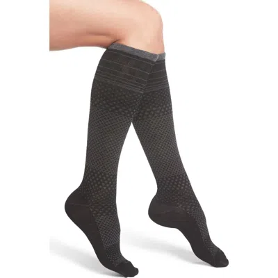 SOCKWELL SOCKWELL MICRO GRADE COMPRESSION KNEE SOCKS