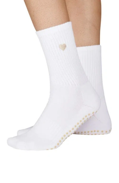 SOULS. SOULS. BEIGE HEART MID LENGTH GRIP SOCKS