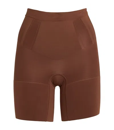 SPANX SPANXSCULPT ONCORE MID-THIGH SHORTS