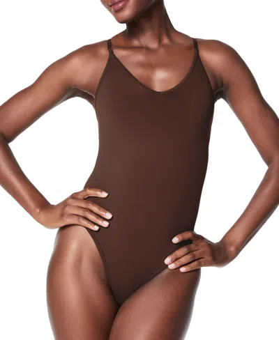 SPANX WOMEN'S EVERYDAY SEAMLESS SHAPING THONG BODYSUIT