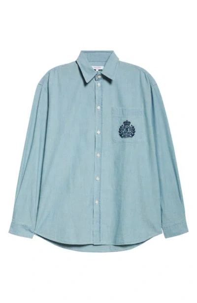 SPORTY AND RICH SPORTY & RICH EMBROIDERED CREST OVERSIZE CHAMBRAY BUTTON-UP SHIRT