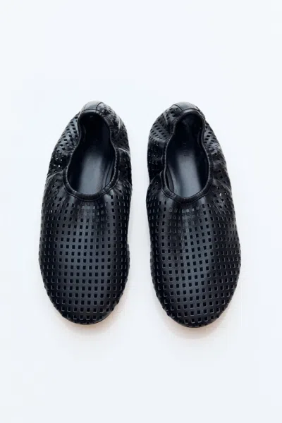 ST AGNI PERFORATED BALLET FLAT