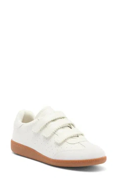 STEVE MADDEN STEVE MADDEN MABELL LOW TOP SNEAKER