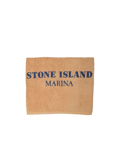 STONE ISLAND LOGO-EMBROIDERED BEACH TOWEL