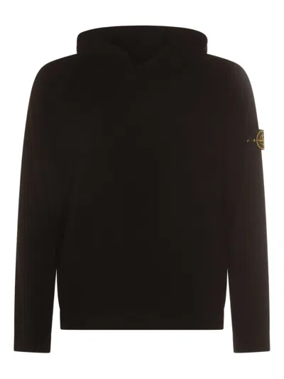 STONE ISLAND LOGO-PATCH HOODIE