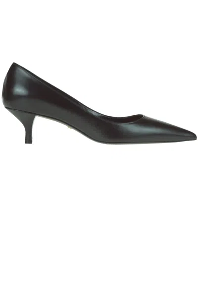 STUART WEITZMAN LEATHER PUMPS