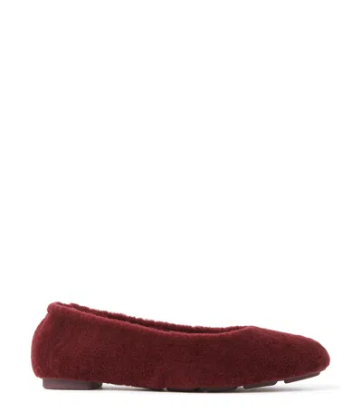 STUART WEITZMAN STUART WEITZMAN, PIROUETTE SUPER CHILL FLAT, LAST CHANCE, CABERNET, SHEARLING