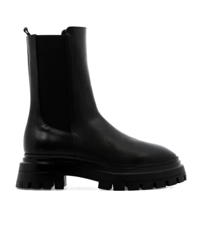 STUART WEITZMAN ROUND-HEADED ANKLE BOOTS