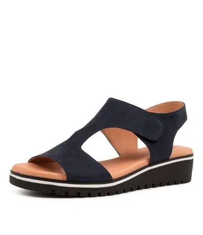 SUPERSOFT SUPERSOFT MELISSENE NAVY BLACK SOLE WOMENS SHOES CASUAL SANDALS SANDALS FLAT