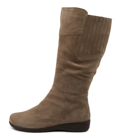 SUPERSOFT SUPERSOFT PILKA TAUPE SUEDE WOMENS SHOES CASUAL BOOTS LONG