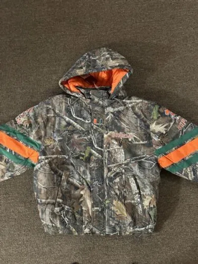 SUPREME SUPREME MITCHELL & NESS NCAA HOODED STADIUM JACKET (SIZE MEDIUM) CONFIRMED ORDER