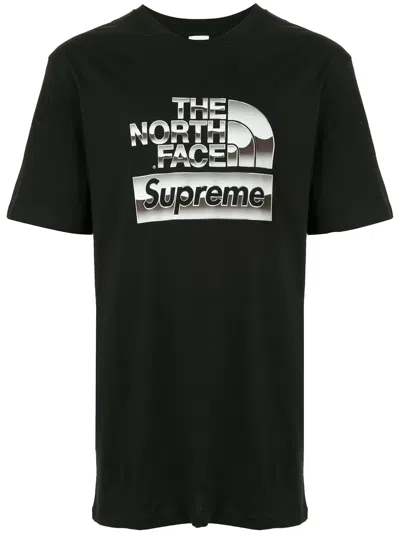 SUPREME TNF METALLIC LOGO T-SHIRT