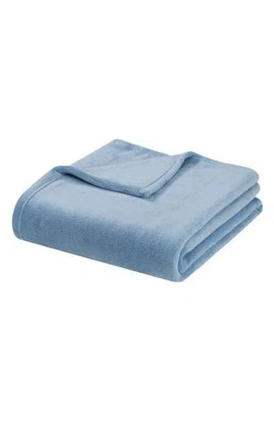 TAHARI TAHARI PLUSH THROW BLANKET