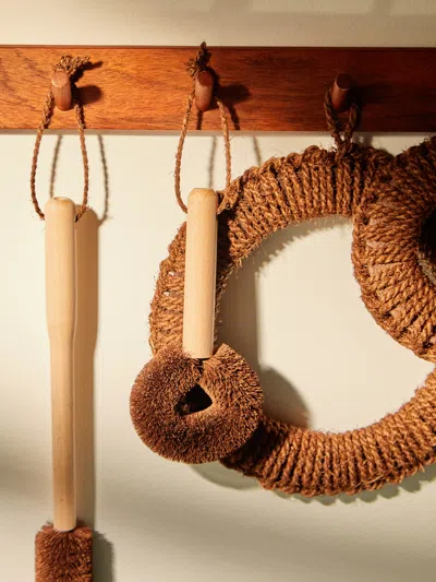 TAKADA TAWASHI SKILLET BRUSH WITH BEECH HANDLE