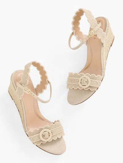 TALBOTS ROYCE METALLIC SCALLOPED WEDGE SANDALS - NATURAL/GOLD - 10M TALBOTS