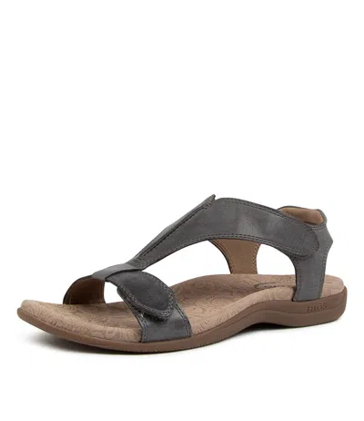 TAOS TAOS THE SHOW STEEL LEATHER WOMENS SHOES COMFORT SANDALS SANDALS FLAT