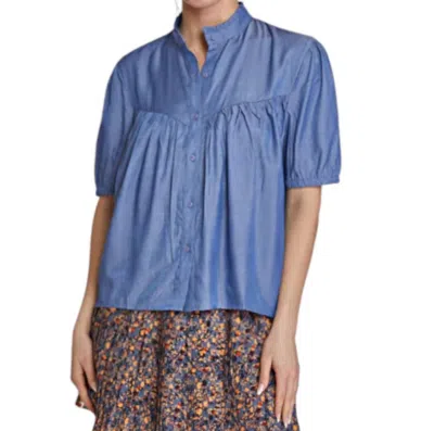 TAYLOR TILLMAN CLARA TOP IN CHAMBRAY