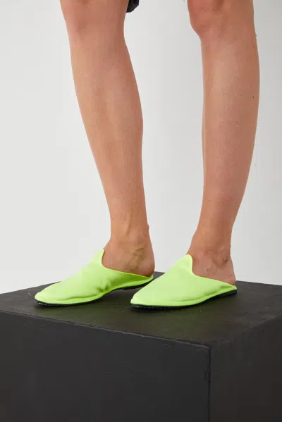 THE ARTISANAL CLUB BALLERINA SABOT IN YELLOW SATIN