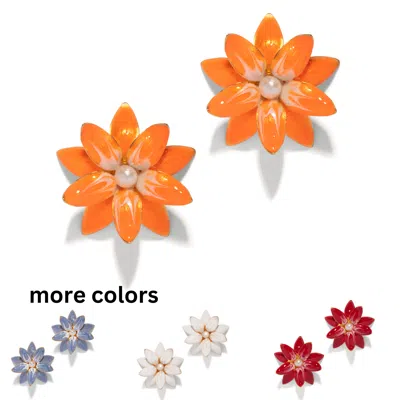 THE PINK REEF WOMEN'S THE PINK REEF DAHLIA HAND PAINTED FLORAL EARRING IN NEON ORANGE
