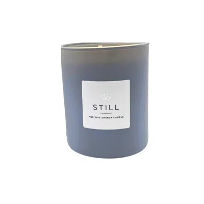 THE UNIVERSAL SOUL COMPANY POSITIVE ENERGY CANDLE IN FRAGRANCE STILL - MATT GREY