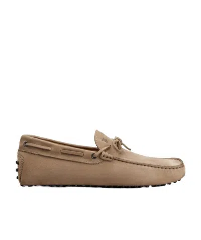 TOD'S TOD'S ROUND TOE SLIP-ON LOAFERS