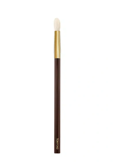 TOM FORD TOM FORD EYESHADOW BLEND BRUSH, EYE BRUSHES, COMPLETELY EFFORTLESS, BLEND BRUSH, SYNTHETIC HAIR, SOF