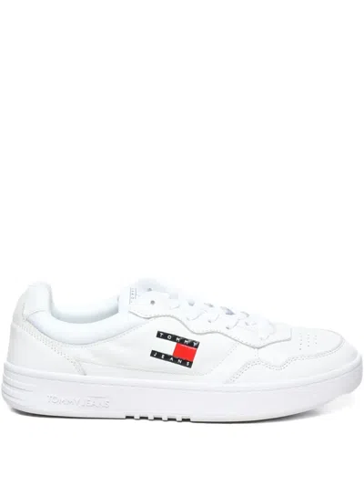 TOMMY HILFIGER LOGO-DETAIL LACE-UP TRAINERS