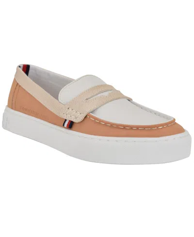 TOMMY HILFIGER WOMEN'S WALEES SPORTY SLIP-ON PENNY LOAFERS