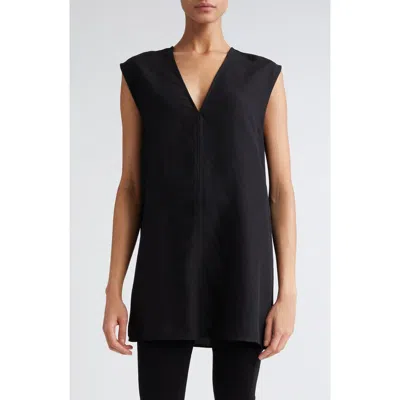 TOTÊME TOTEME FLUID SLEEVELESS V-NECK TOP