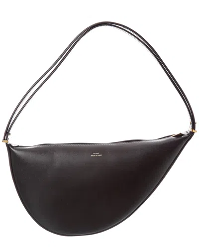 TOTÊME TOTEME SCOOPED LEATHER SHOULDER BAG