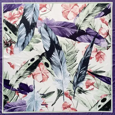 TRUEDAMES NATURE INSPIRED FEATHER SQUARE SCARF