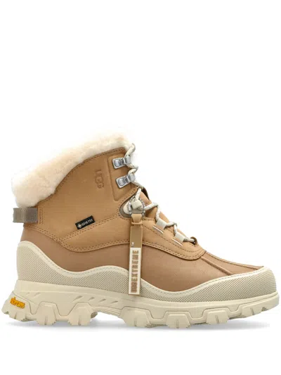 UGG ADIRONDACK MERIDIAN BOOTS