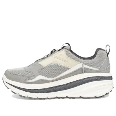 UGG UGG CA805 'White Grey'