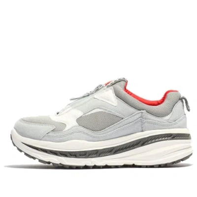 UGG UGG CA805 Zip 'Silver'