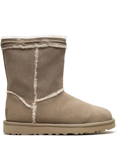 UGG CLASSIC BOOTS