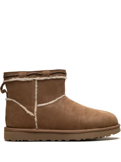 UGG CLASSIC MINI BOOTS