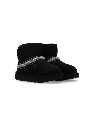 UGG CLASSIC MINI CRESCENT BOOTS