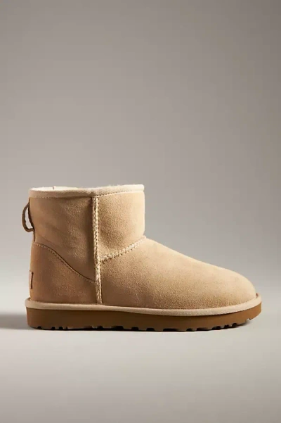 UGG CLASSIC MINI II BOOTS
