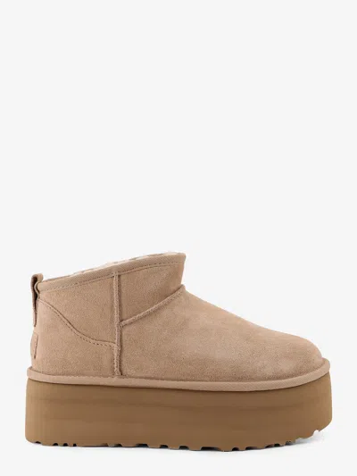 UGG CLASSIC ULTRA MINI PLATFORM SUEDE ANKLE BOOTS