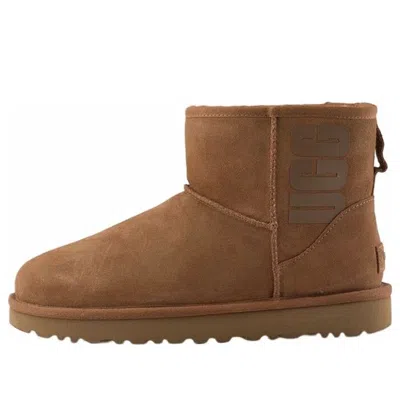 UGG (WMNS) UGG Classic Mini UGG Rubber Logo 'Chestnut'