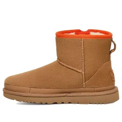 UGG (WMNS) UGG Classic Mini Zipper Tape Logo 'Chestnut'