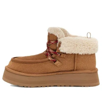 UGG (WMNS) UGG Funkarra Cabin Cuff Boot 'Chestnut'