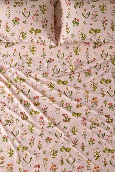 URBAN OUTFITTERS FLORI WILDFLOWER PATTERNED SHEET SET IN PINK AT URBAN OUTFITTERS